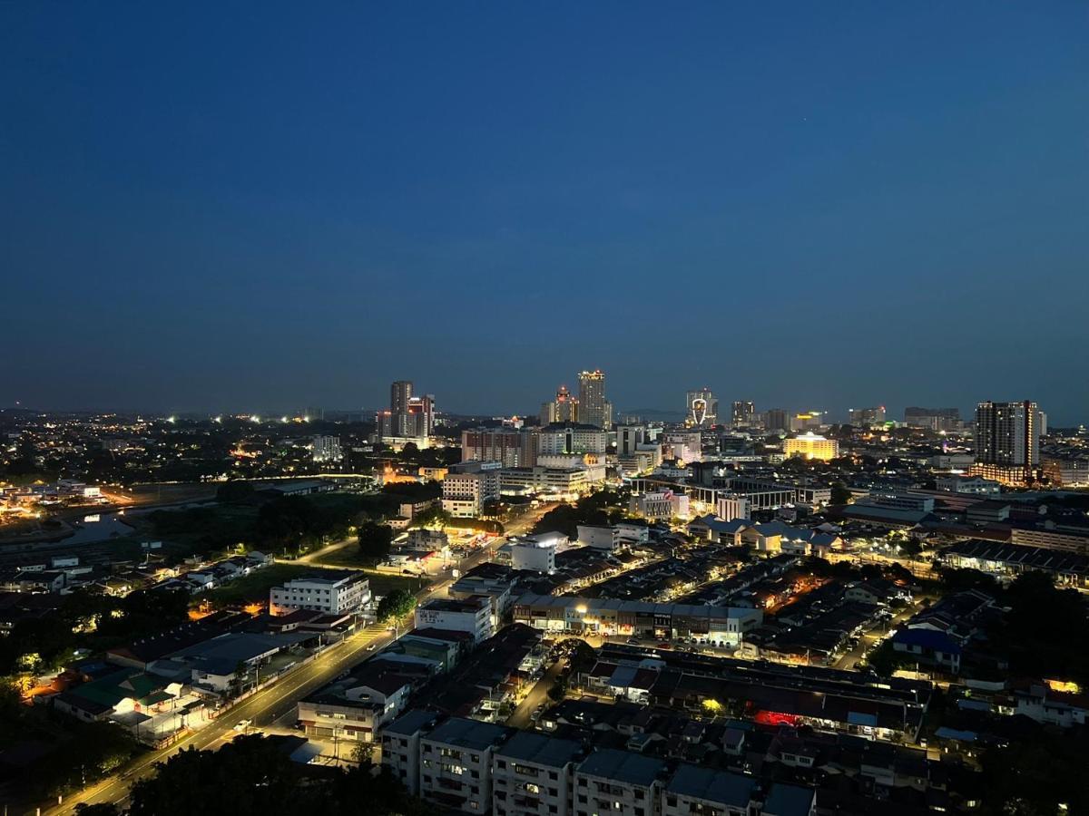 New!! Loving Night Novo 2br 4-9pax I Jonker I Netflix I Family Pangsapuri